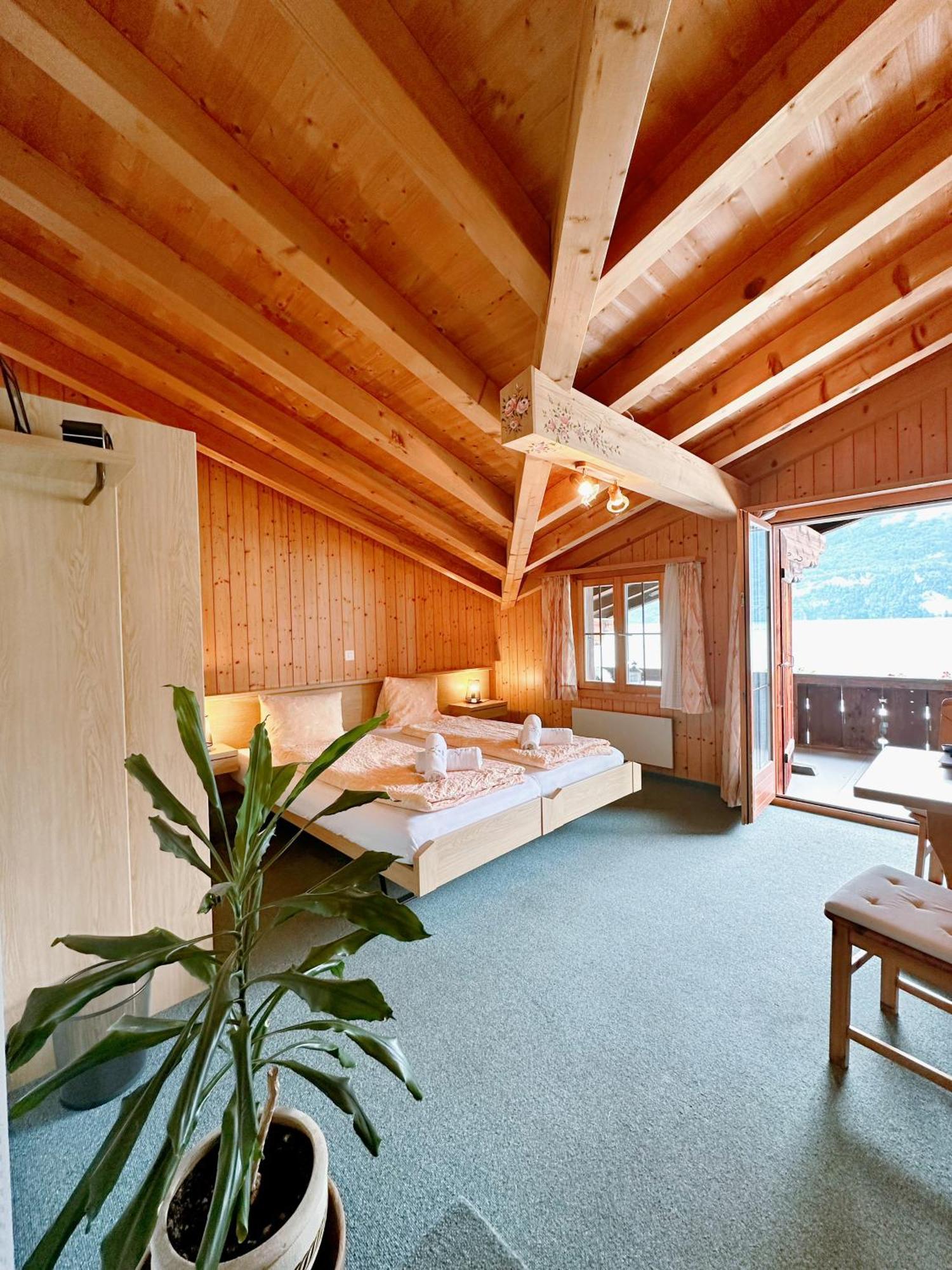 Hotel Wildbach Brienz Бріенц Екстер'єр фото