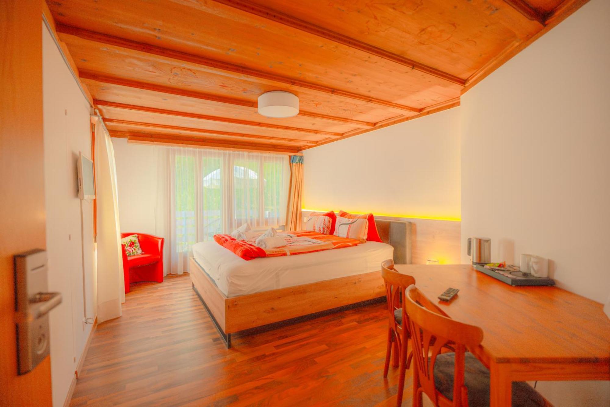 Hotel Wildbach Brienz Бріенц Екстер'єр фото